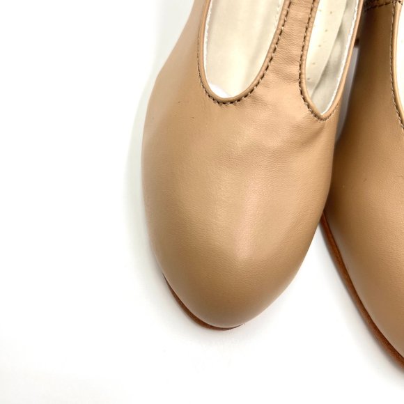 Capezio Size 4.5 750 Caramel Tan Jr. Footlight T-Strap Character Dance Shoes - Picture 3 of 13